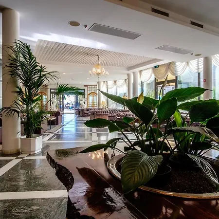 Bristol Hotel