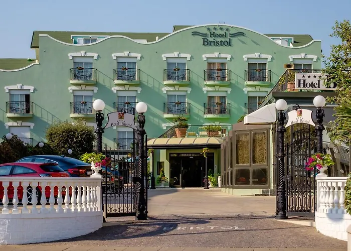 Bristol Hotel 4*