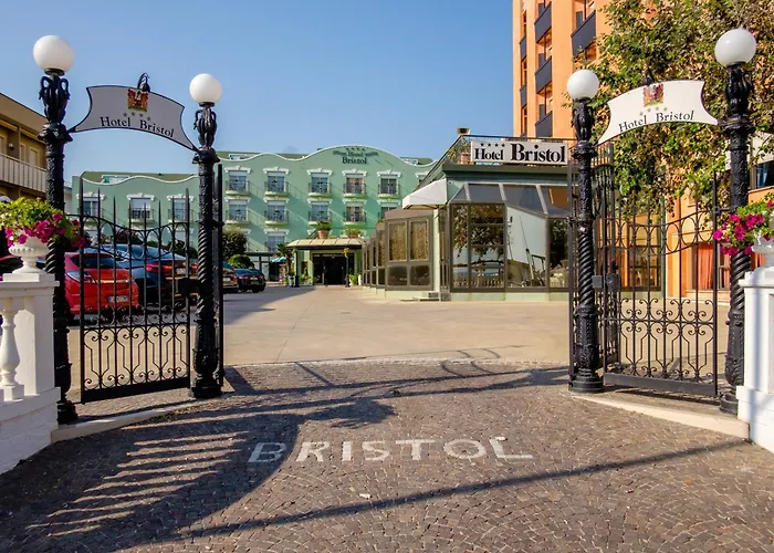 Bristol Hotel 4*